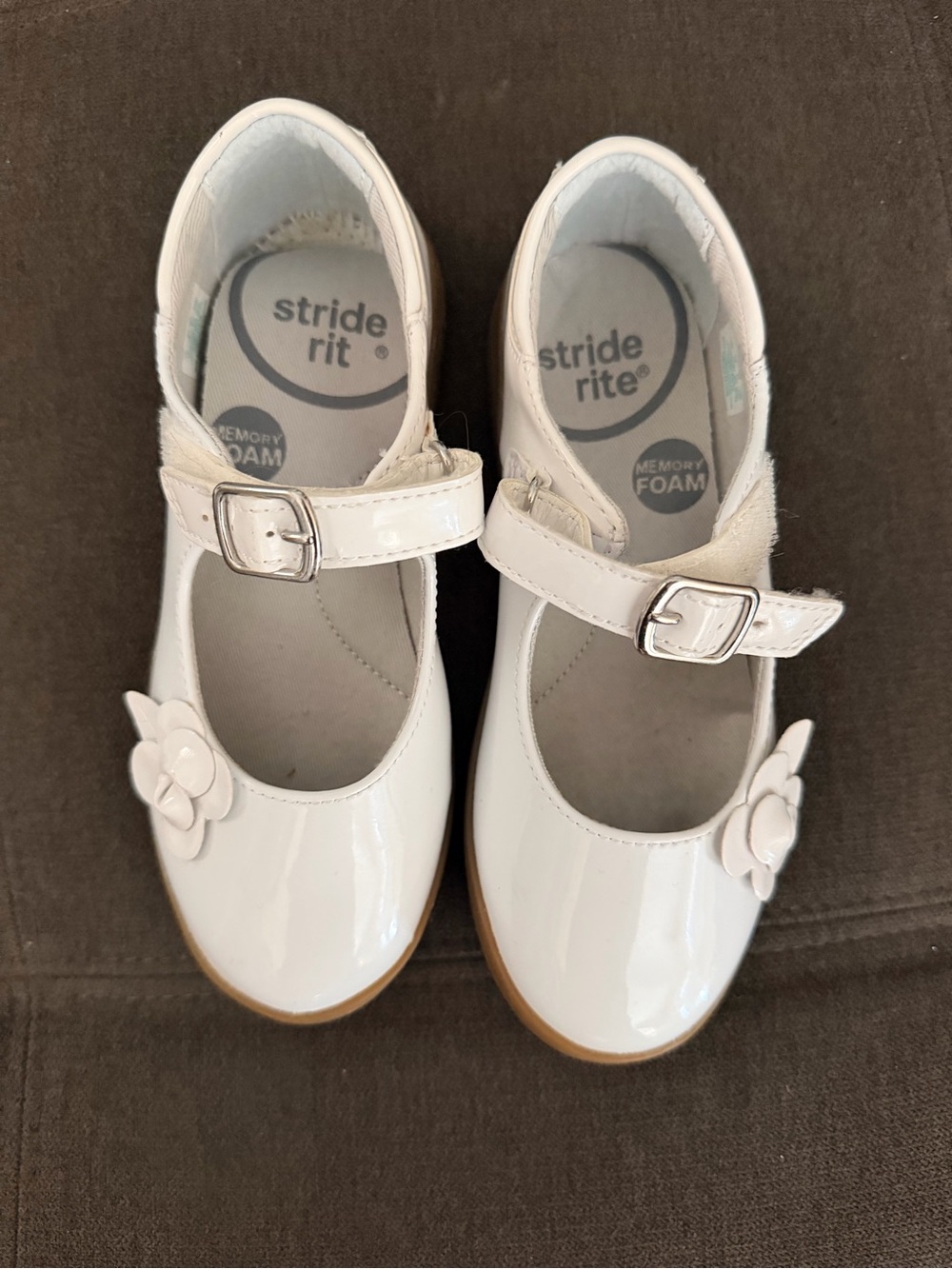 Stride Rite White Patent Mary Jane Shoes with Flower Accent